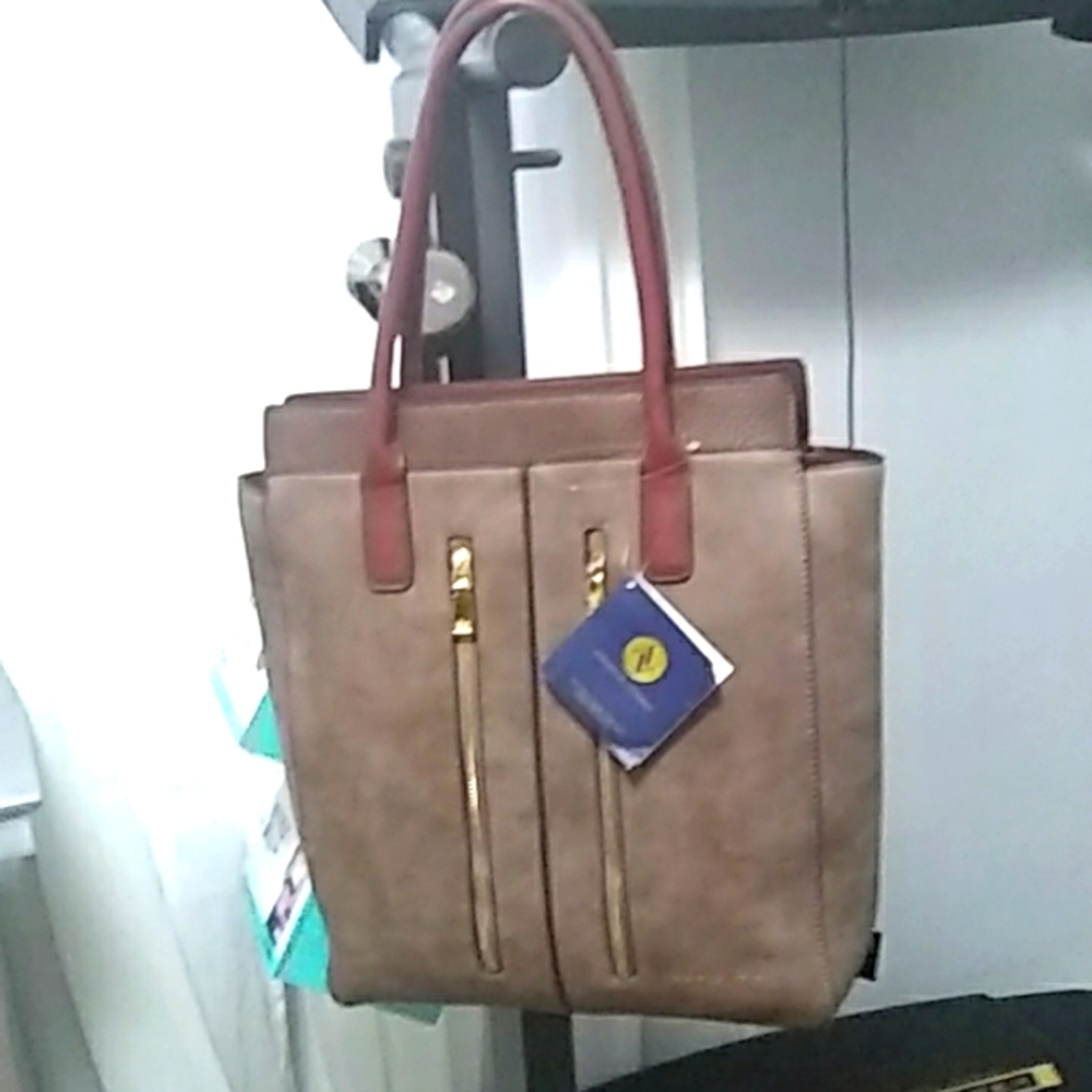 Adrienne Vittadini bag